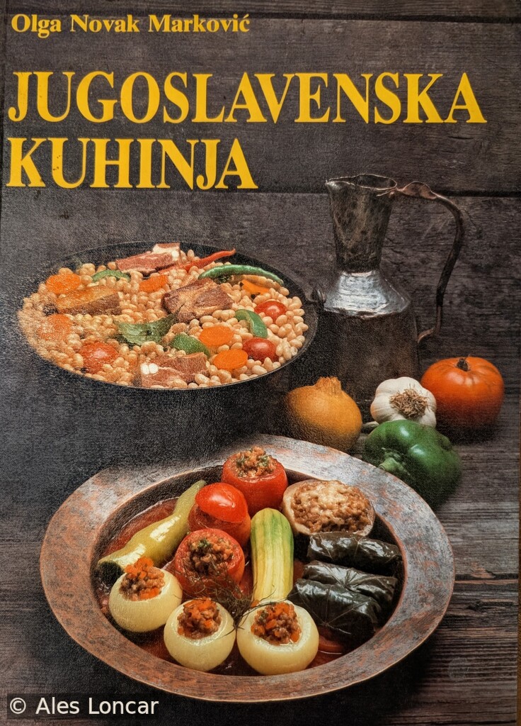 This recipe comes from the old cookbook Jugoslavenska kuhinja, inherited from my late grandmother.
