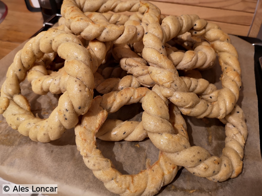 Twisted pereci rings with black cumin seeds, just out of the oven