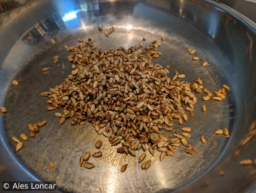 Spicy quinoa salad with caramelized sunflower seeds