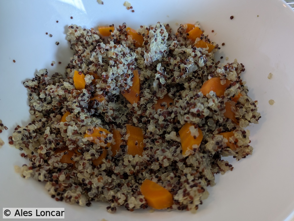 Spicy quinoa salad with caramelized sunflower seeds